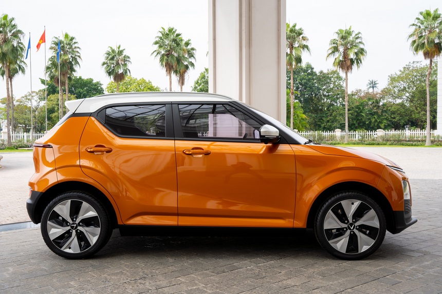 VinFast công bố giá xe VF 5 PLus, nhận đặt cọc từ ngày 10/12/2022 - Ảnh 3.