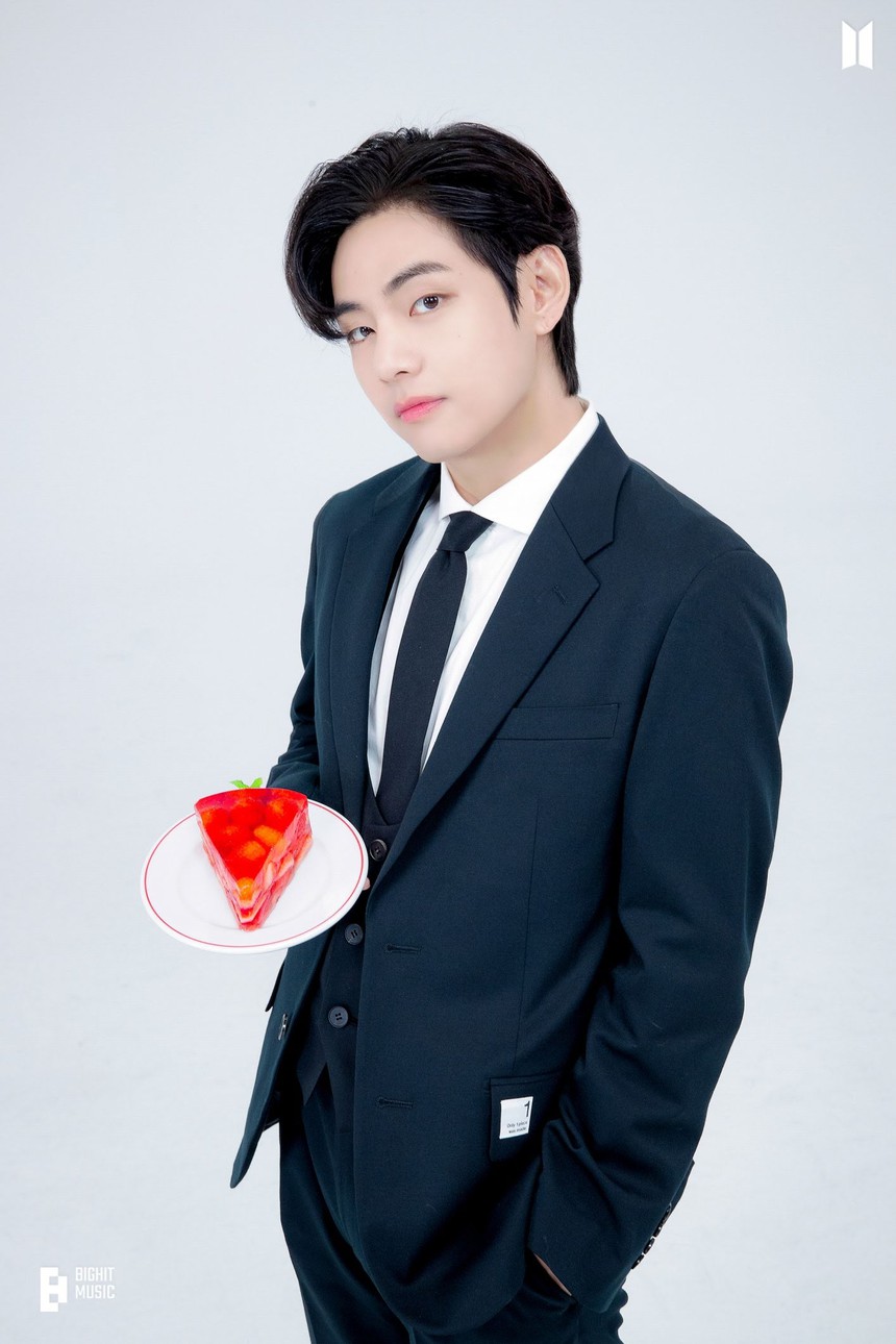 Big Hit tung ảnh cực phẩm mừng sinh nhật V BTS 27 tuổi - Ảnh 22.