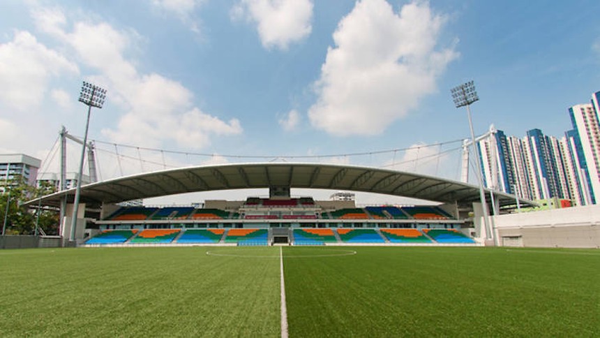 Bao giờ Việt Nam có sân cỏ nhân tạo như Singapore? - Ảnh 2. Bao giờ Việt Nam có sân cỏ nhân tạo như Singapore? - Ảnh 2.