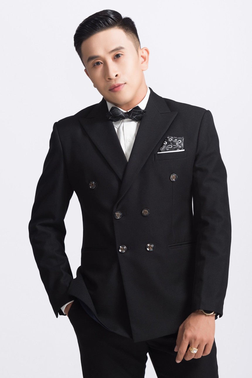 MC Chu Tấn Văn dẫn Chung kết Ms International Business 2022 - Ảnh 3.