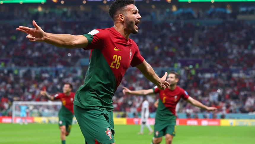 Tin nóng bóng đá sáng 30/12: Vua bóng đá Pele qua đời - Ảnh 3. Tin nóng bóng đá sáng 30/12: Vua bóng đá Pele qua đời - Ảnh 3.