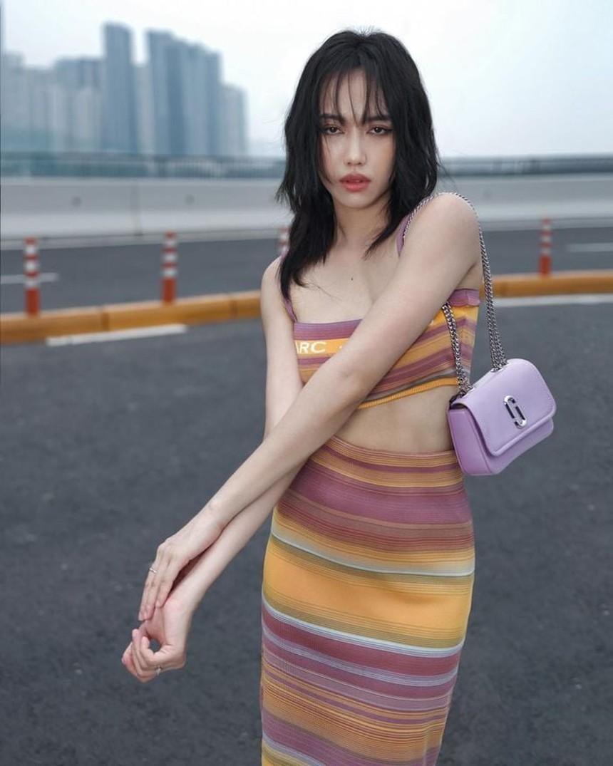 Diệu Nhi thay đổi nhan sắc sau nhiều năm, thế nào mà từng bị đồng nghiệp nói không thể nổi tiếng? - Ảnh 7. Diệu Nhi thay đổi nhan sắc sau nhiều năm, thế nào mà từng bị đồng nghiệp nói không thể nổi tiếng? - Ảnh 7.