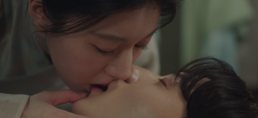 Hoàn Hồn tập 7: Naksu vừa chạm môi nam phụ đã tức tốc hôn sâu nam chính, chuyện gì thế này? - Ảnh 9.