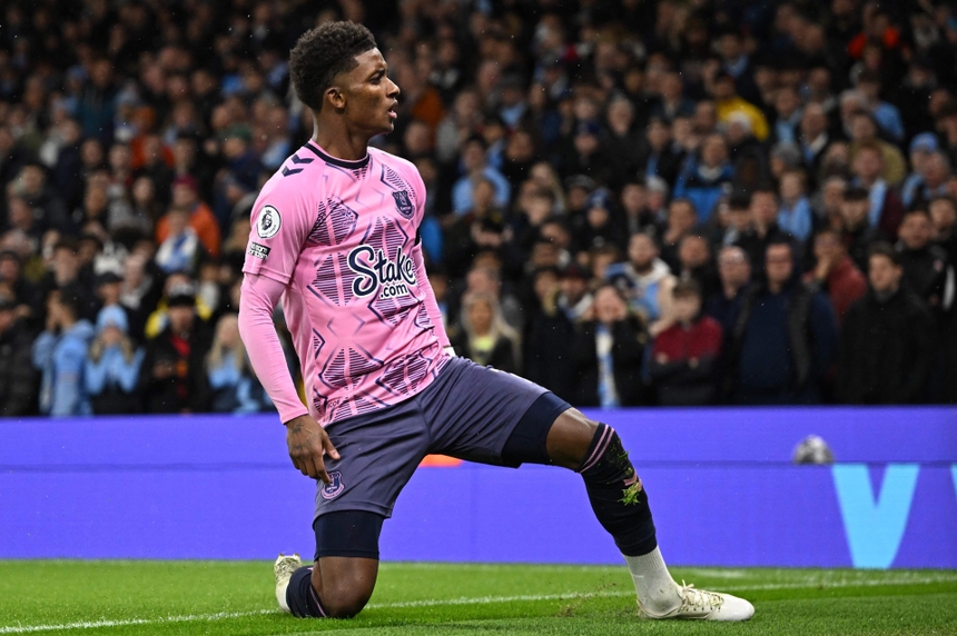 Kết quả bóng đá Man City 1-1 Everton: Man xanh đánh rơi điểm số đáng tiếc - Ảnh 2.