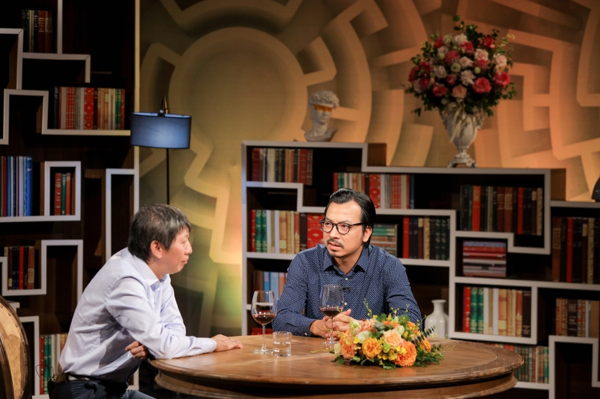 Nhà báo Hà Quang Minh lần đầu hé lộ chuyện tổ ấm tan vỡ sau gần 10 năm - Ảnh 1.