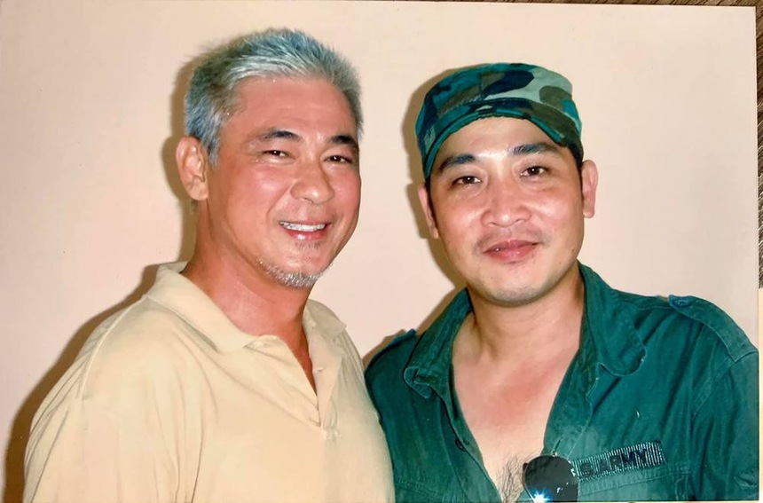 'Pro5' vệ sĩ cho CL khi sang Việt Nam: Hóa ra là diễn viên nổi tiếng, được Mỹ Tâm gọi là bố - Ảnh 5.