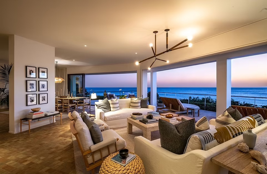 Dinh tự 70 triệu USD mới tậu của Kim Kardashian: tổng diện tích gần 13.000 m2, riêng nội thất sân vườn đã ngốn gần 1 tỷ - Ảnh 2. Dinh tự 70 triệu USD mới tậu của Kim Kardashian: tổng diện tích gần 13.000 m2, riêng nội thất sân vườn đã ngốn gần 1 tỷ - Ảnh 2.