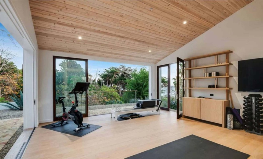 Dinh tự 70 triệu USD mới tậu của Kim Kardashian: tổng diện tích gần 13.000 m2, riêng nội thất sân vườn đã ngốn gần 1 tỷ - Ảnh 6. Dinh tự 70 triệu USD mới tậu của Kim Kardashian: tổng diện tích gần 13.000 m2, riêng nội thất sân vườn đã ngốn gần 1 tỷ - Ảnh 6.