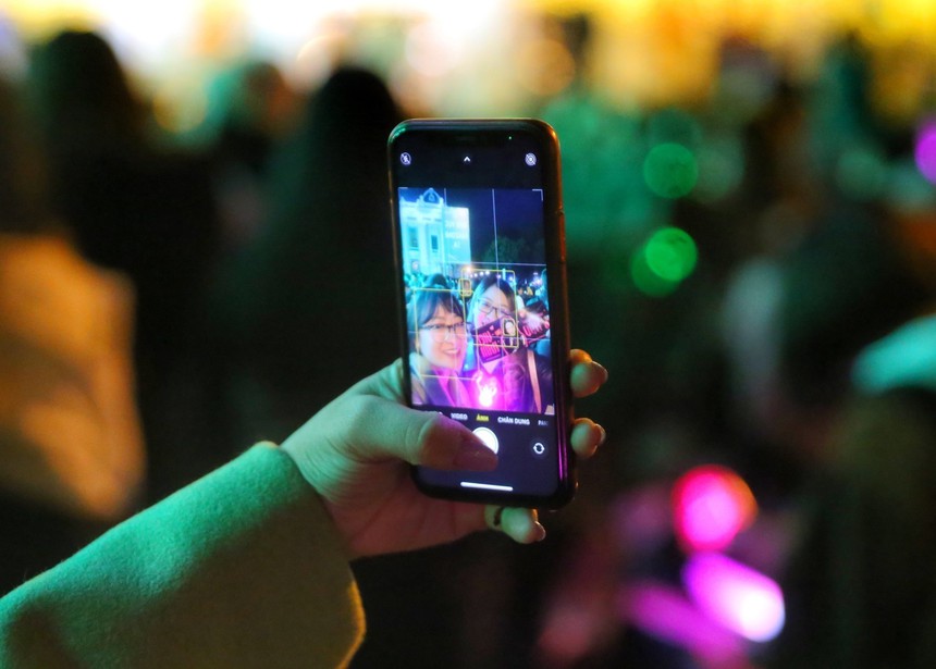 Hình ảnh Hà Nội náo nức chờ đón Năm mới 2023 - Ảnh 5.