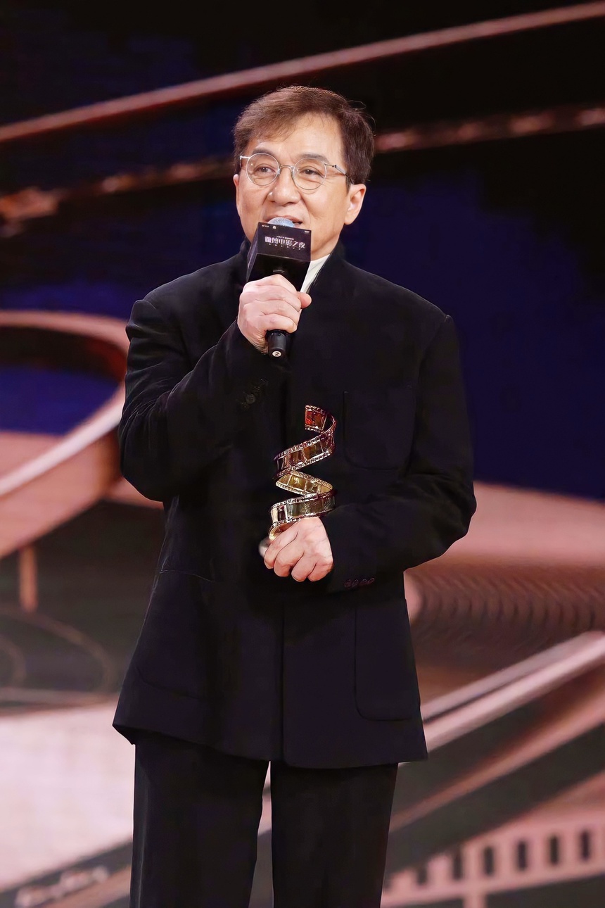 10 diễn viên Trung Quốc yêu thích ở thị trường quốc tế: Dương Dương vượt mặt Củng Lợi, Địch Lệ Nhiệt Ba cũng góp mặt - Ảnh 2.