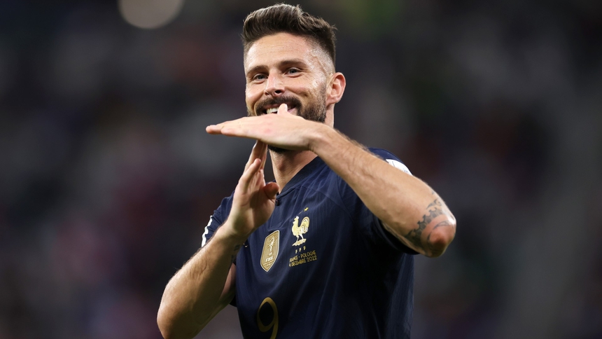 Giroud chính thức vượt mặt Henry, trở thành chân sút vĩ đại nhất lịch sử đội tuyển Pháp