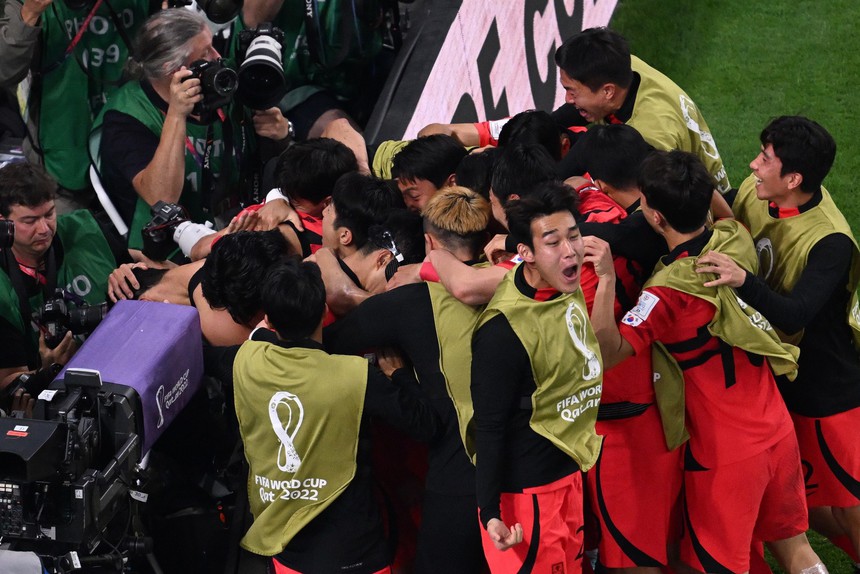 World Cup trên sân nhà: World Cup, con đường thiên lý của bóng đá châu Á - Ảnh 1.