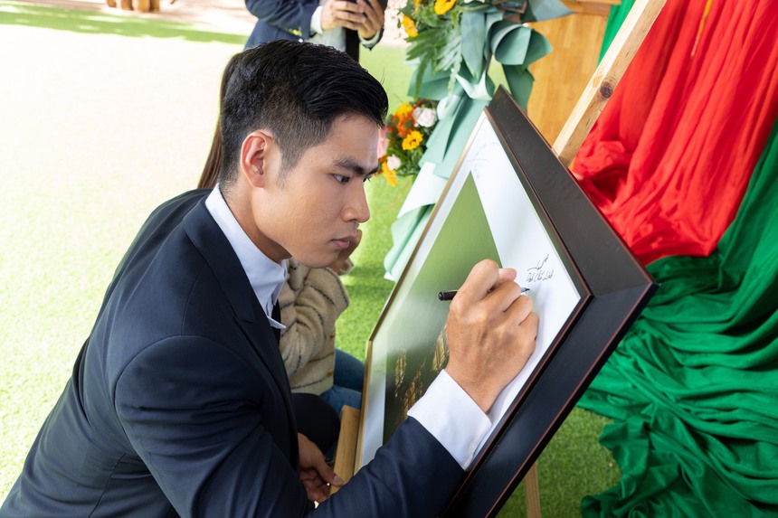 Hoa hậu Siêu quốc gia Lalela Mswane thiện nguyện ở Lâm Đồng - Ảnh 5.