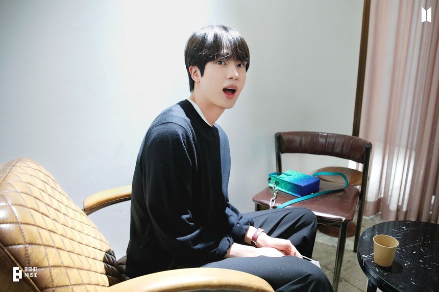 Big Hit tung ảnh cực phẩm mừng sinh nhật Jin BTS - Ảnh 20.