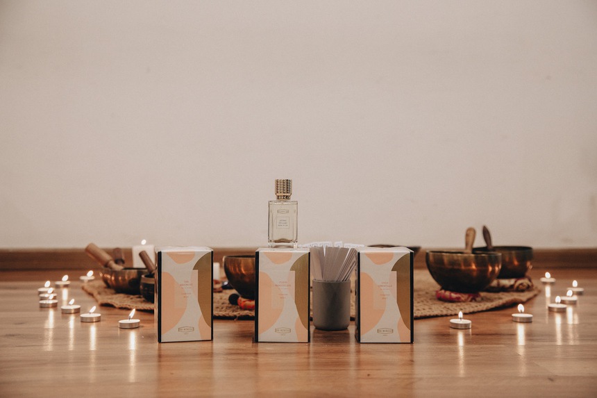 Thiền chuông và hương thơm – Từ thanh tẩy tới chữa lành nỗi buồn của con người đương đại - Ảnh 1. Thiền chuông và hương thơm – Từ thanh tẩy tới chữa lành nỗi buồn của con người đương đại - Ảnh 1.