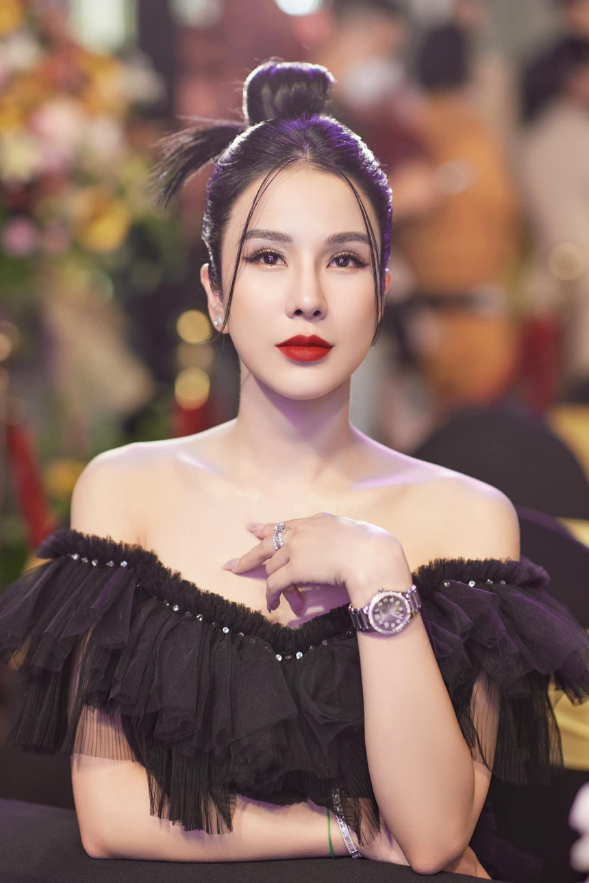 Sao Vbiz chu cấp cho con sau tan vỡ: Người ngừng hoàn toàn gây xôn xao, người chi 2 tỷ mỗi năm  - Ảnh 3.