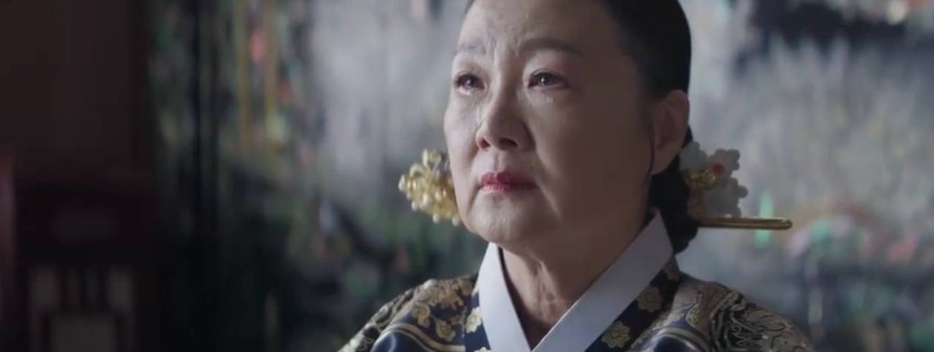 Việt Nam bất ngờ xuất hiện trong tập cuối 'Dưới bóng trung điện', rating - Ảnh 4.