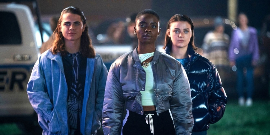 'Wednesday' - phim "học đường" đen tối được cả thế giới tung hô, nữ chính như Conan đi đến đâu có án mạng tới đó - Ảnh 8.