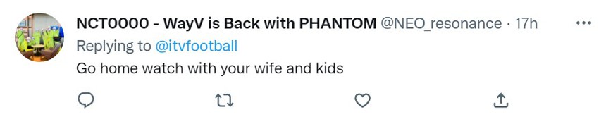 Người dùng @NEO_resonance: "Về nhà mà xem bóng đá với vợ con"