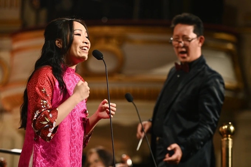 Mỹ Anh 2 lần hát với dàn nhạc giao hưởng đều gây tranh cãi: dù rất cố gắng nhưng vẫn bị "nuốt chửng"?  - Ảnh 3.