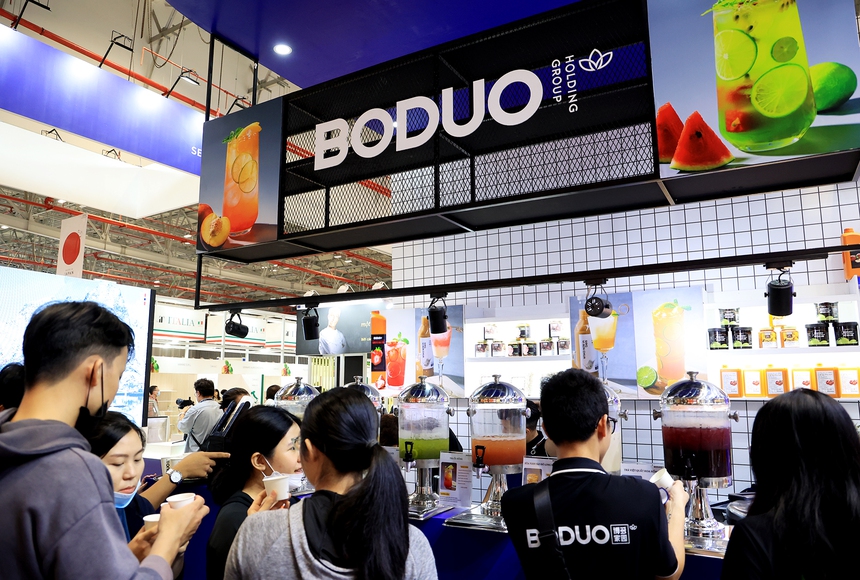 Hơn 300 doanh nghiệp tham gia Triển lãm Quốc tế lần thứ 11 về Thực phẩm, Đồ uống, Thiết bị làm bánh, Nhà hàng, Khách sạn và Cung ứng Dịch vụ - Ảnh 1. Hơn 300 doanh nghiệp tham gia Triển lãm Quốc tế lần thứ 11 về Thực phẩm, Đồ uống, Thiết bị làm bánh, Nhà hàng, Khách sạn và Cung ứng Dịch vụ - Ảnh 1.