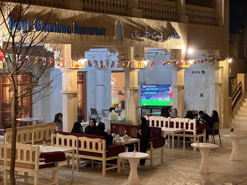 Ký sự World Cup: Đi tìm World Cup ở nơi “nhà quê” của Qatar - Ảnh 2.