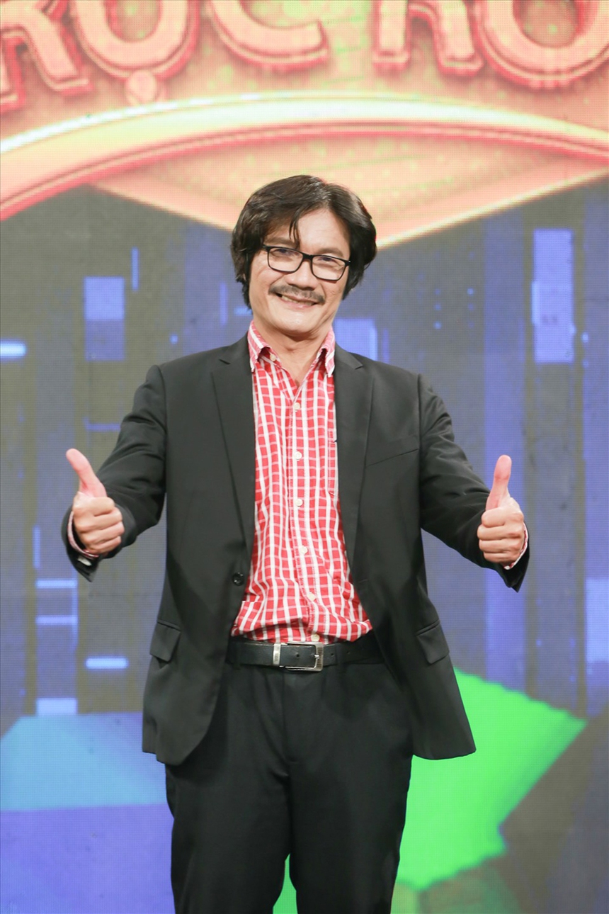 Nghệ sĩ với World Cup: Dù bận rộn, nhiều nghệ sĩ Việt vẫn thức cùng bóng đá - Ảnh 1.