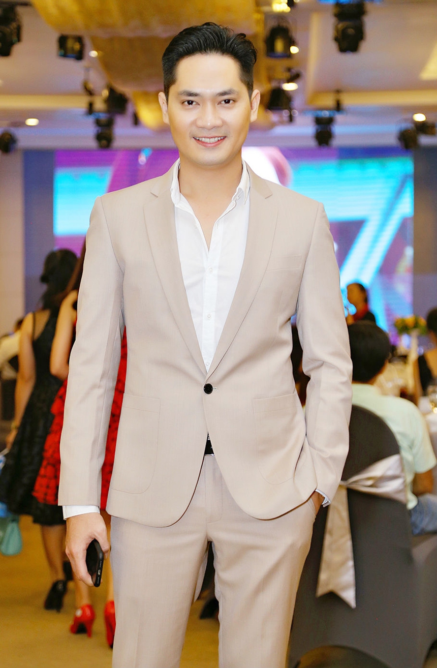 Nghệ sĩ với World Cup: Dù bận rộn, nhiều nghệ sĩ Việt vẫn thức cùng bóng đá - Ảnh 2.