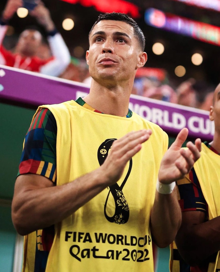 HLV Santos đã hết kiên nhẫn với Ronaldo - Ảnh 4. HLV Santos đã hết kiên nhẫn với Ronaldo - Ảnh 4.