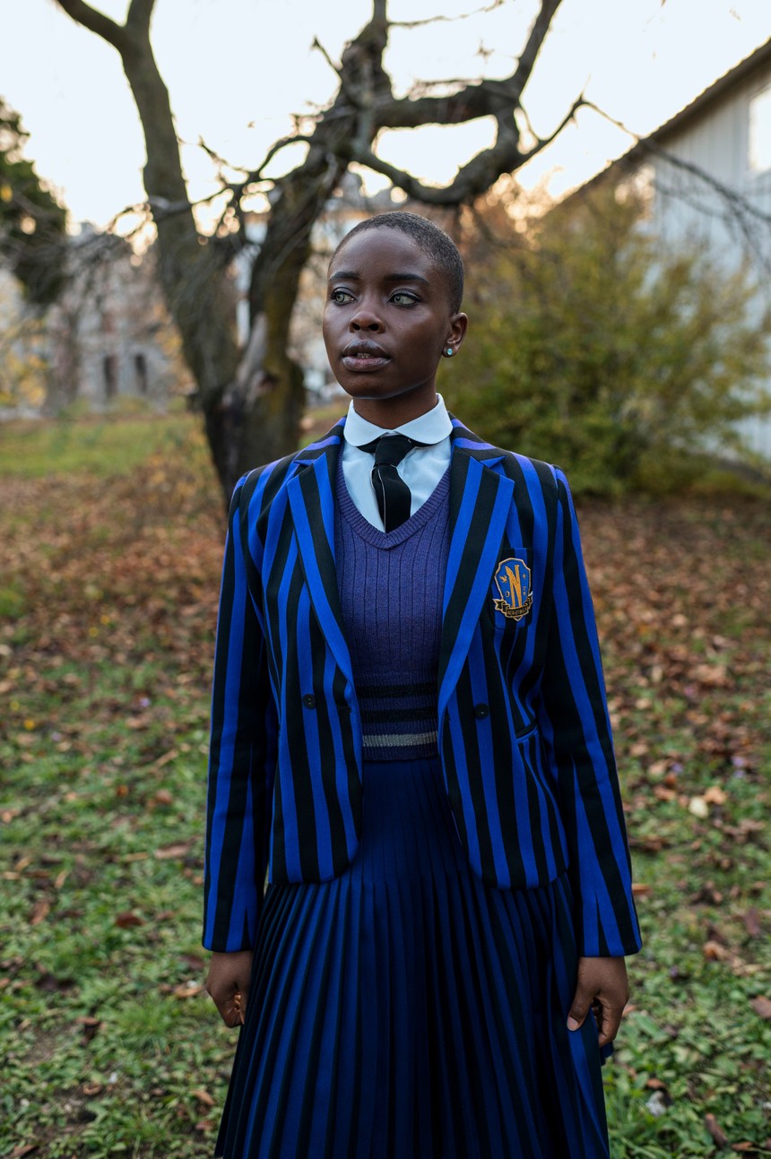 Loạt "phốt" khiến Wednesday bất ngờ bị la ó: Nữ chính vẫn quay phim dù biết mắc Covid-19, đạo diễn bất công với nhân vật da màu - Ảnh 7.