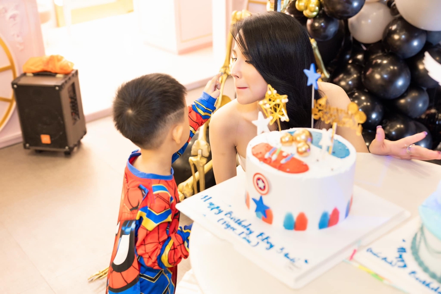 Diệp Lâm Anh sau khi mất quyền nuôi con trai: Lao vào dọn dẹp nhà, biết ơn vì điều này  - Ảnh 2.