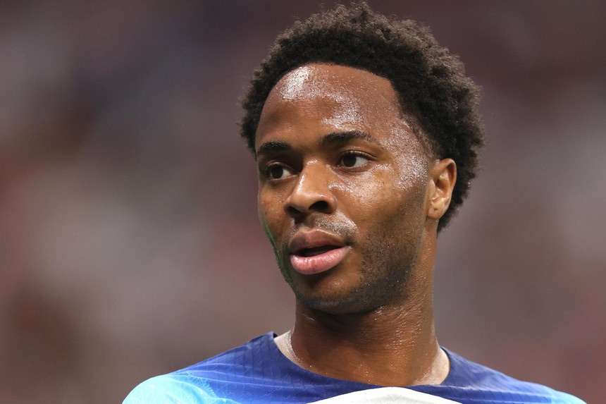 Sterling có thể kịp trở lại trước trận tứ kết giữa Anh và Pháp Sterling có thể kịp trở lại trước trận tứ kết giữa Anh và Pháp