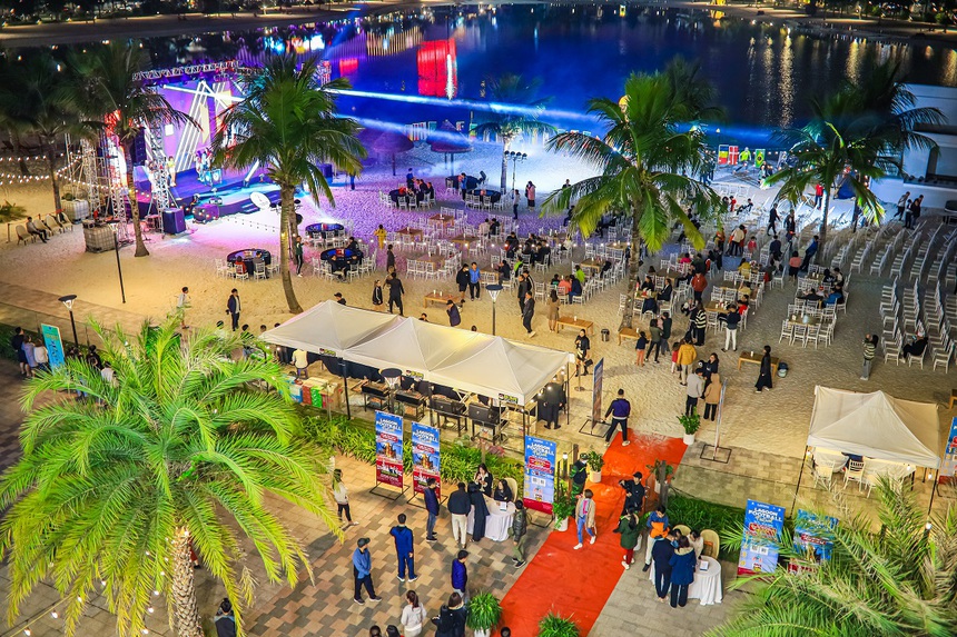 Lần đầu tiên tại Hà Nội xuất hiện trải nghiệm Glamping kỳ thú bên bờ biển - Ảnh 3.