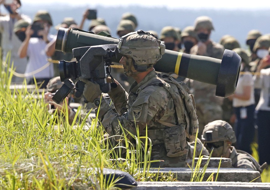 Hạ viện Mỹ thông qua dự luật chi tiêu quốc phòng kỷ lục - Ảnh 1.