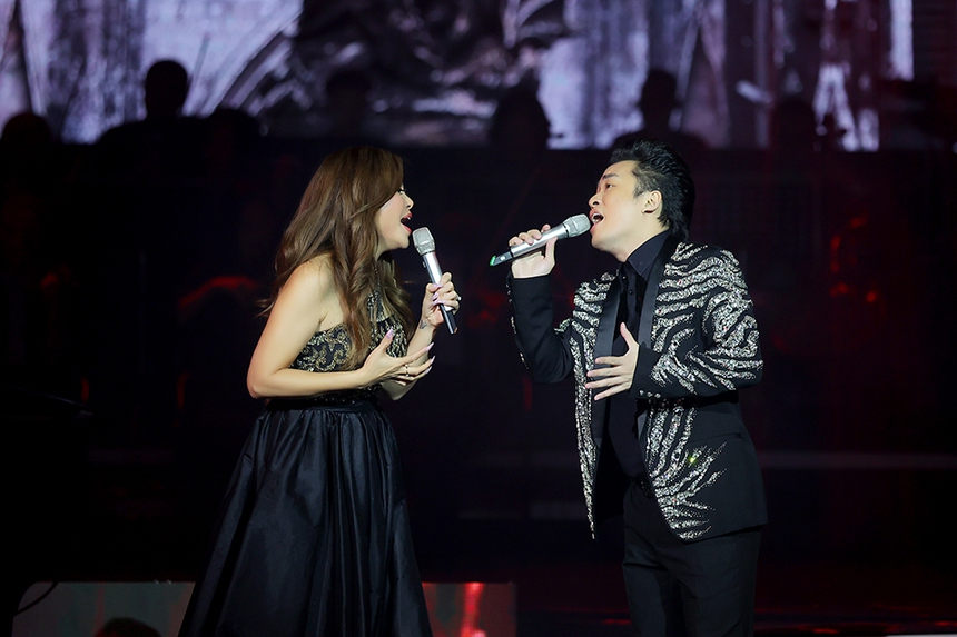 Xúc động đêm nhạc tưởng nhớ nhạc sĩ Phú Quang - Ảnh 5. Xúc động đêm nhạc tưởng nhớ nhạc sĩ Phú Quang - Ảnh 5.