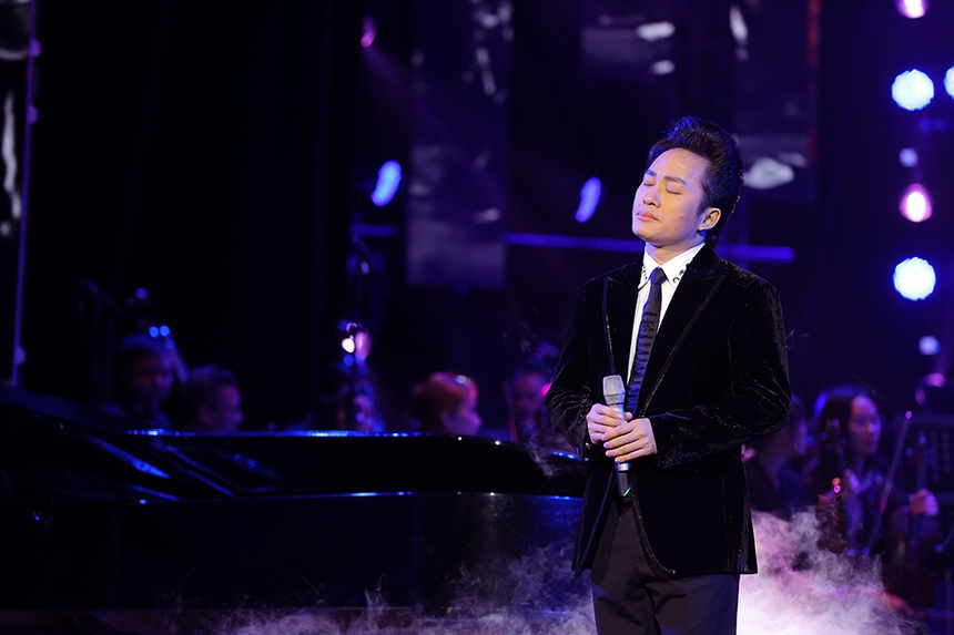 Xúc động đêm nhạc tưởng nhớ nhạc sĩ Phú Quang - Ảnh 4. Xúc động đêm nhạc tưởng nhớ nhạc sĩ Phú Quang - Ảnh 4.