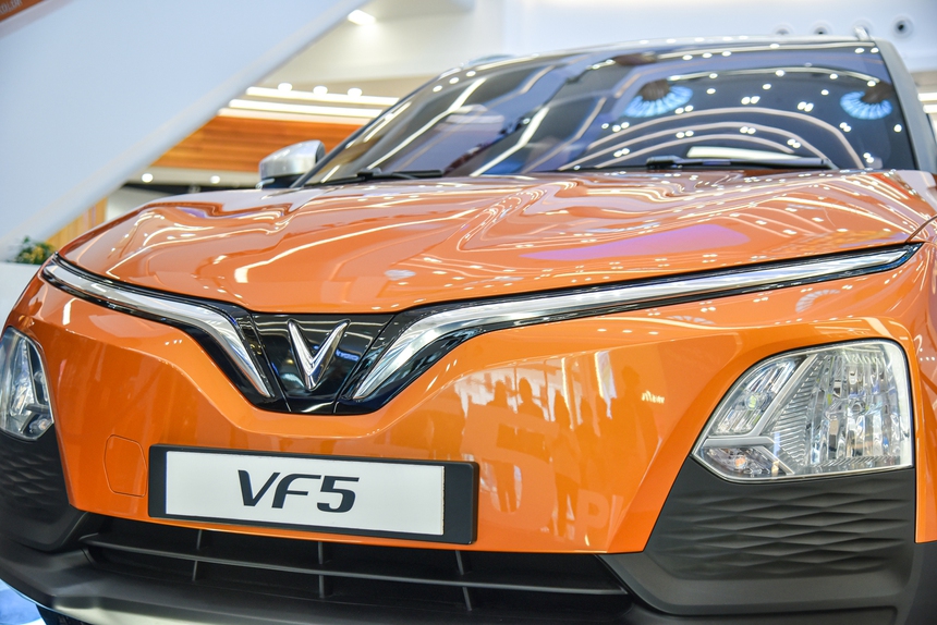 Chi tiết VinFast VF 5 tại đại lý: Thiết kế đẹp, nhiều điểm dễ thay đổi khi sản xuất thương mại - Ảnh 4.