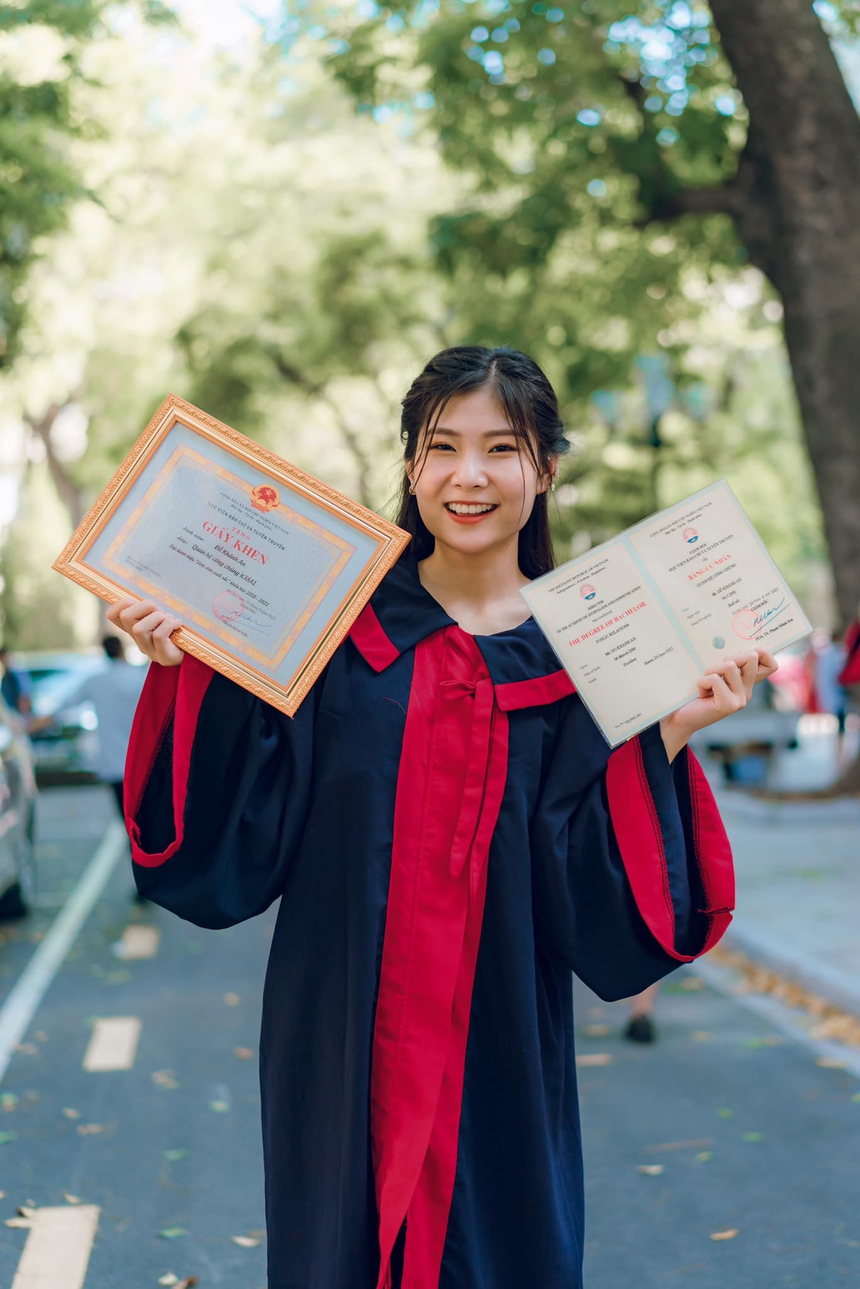 Nữ MC làng game mãn nguyện sau một năm 'cháy cùng Esports' - Ảnh 1.