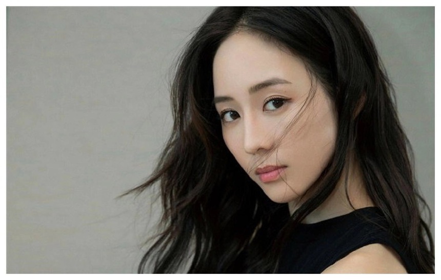 Chẳng những xinh đẹp, diễn hay, sao nữ này còn có học vấn cực khủng: Gia đình toàn những tên tuổi trí thức đình đám - Ảnh 2. Chẳng những xinh đẹp, diễn hay, sao nữ này còn có học vấn cực khủng: Gia đình toàn những tên tuổi trí thức đình đám - Ảnh 2.