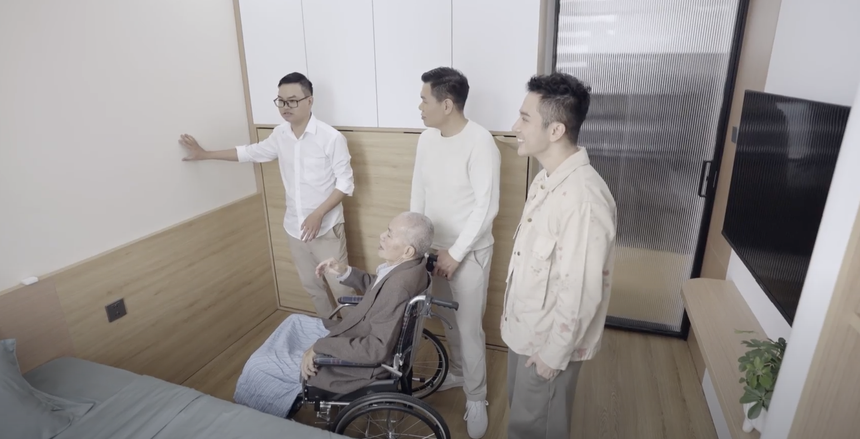 Tập 4 'Là Nhà': Xúc động với chuyện con trai cải tạo nhà để 'mang cả thế giới' về cho bố mắc bệnh Parkinson - Ảnh 4.