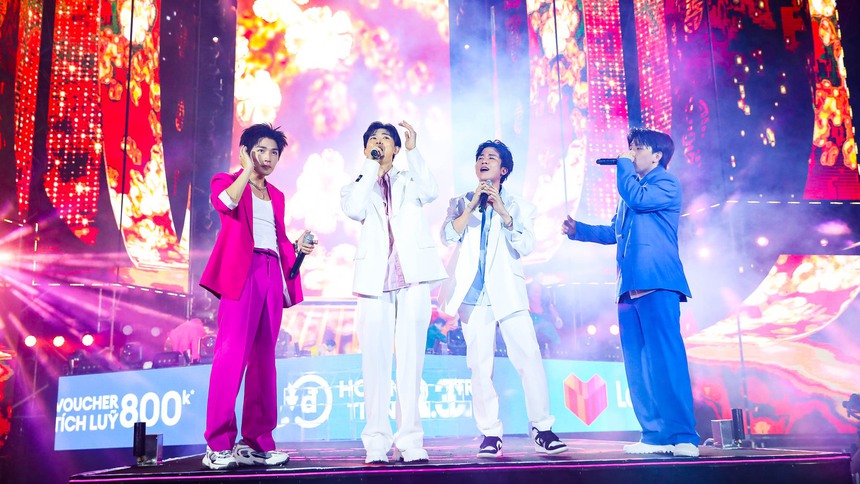 Mỹ Tâm gây choáng ngợp với thần thái "Nữ hoàng", Thùy Tiên biến sân khấu countdown thành sàn catwalk cực hot - Ảnh 9.