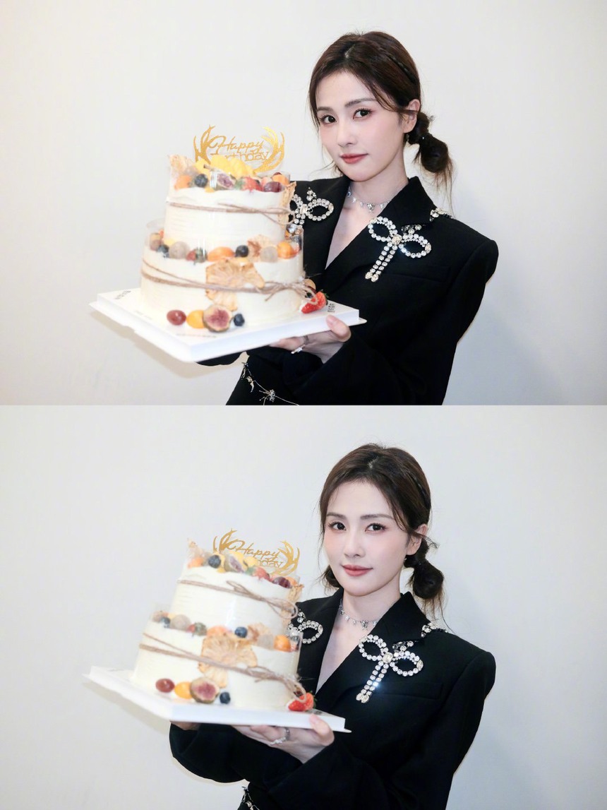 Dàn mỹ nhân Hoa ngữ khoe nhan sắc cực phẩm ngay ngày đầu năm mới - Ảnh 10. Dàn mỹ nhân Hoa ngữ khoe nhan sắc cực phẩm ngay ngày đầu năm mới - Ảnh 10.