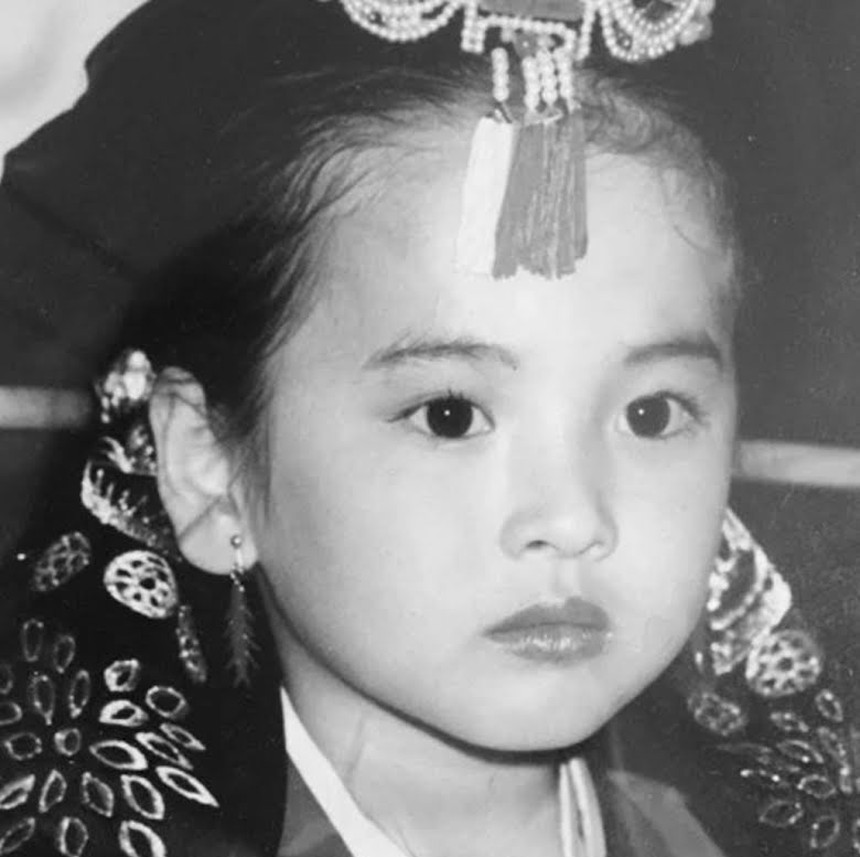 Cư dân mạng phát sốt với loạt ảnh cũ của Song Hye Kyo - Ảnh 4.