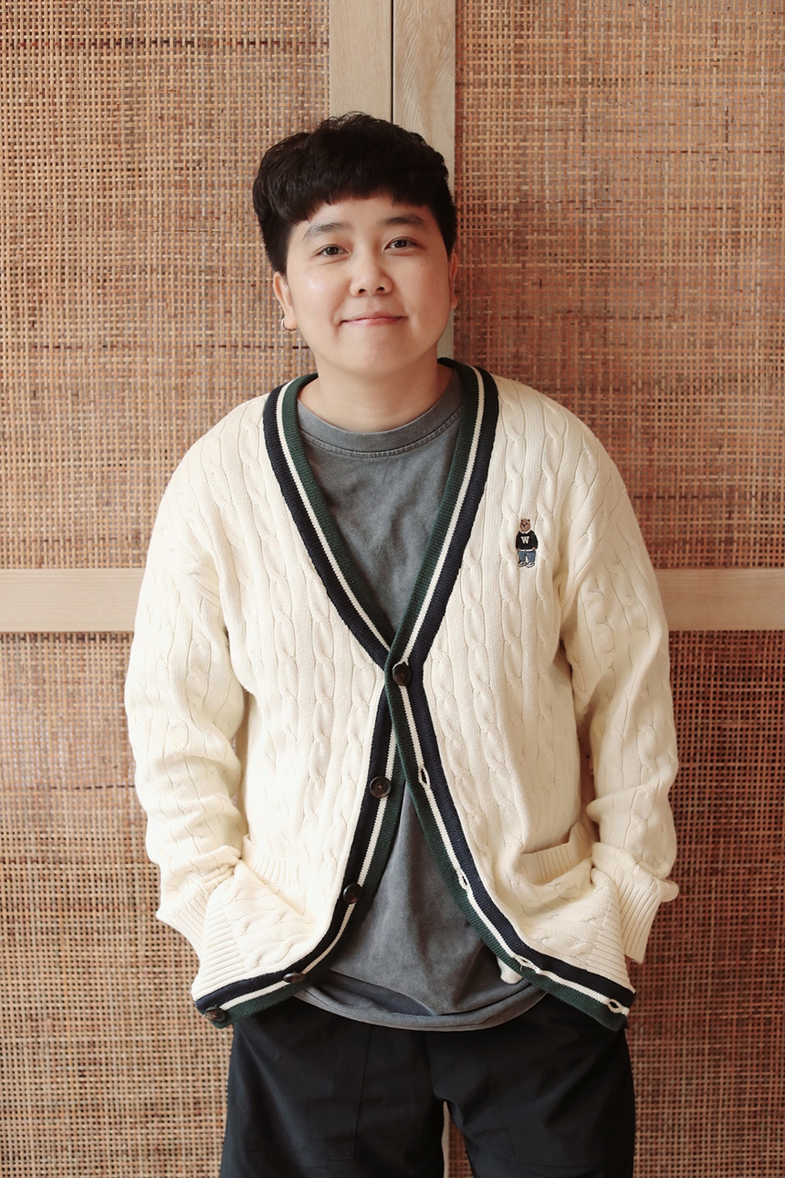 Giảng viên đại học U80 cùng con gái U40 lái xe vượt 1590km về Hà Nội ăn Tết - Ảnh 3.