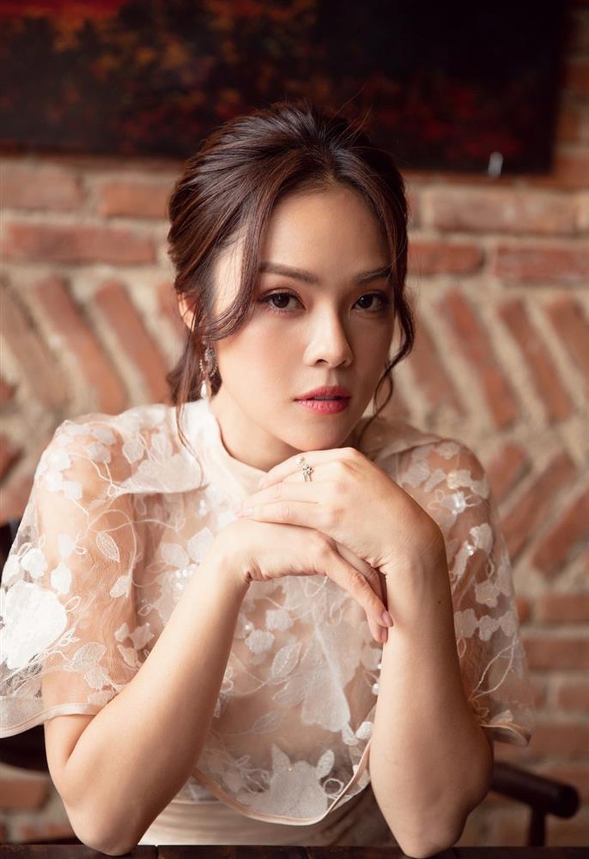 Dương Cẩm Lynh nghẹn ngào khi bị Phương Lê tố nợ tiền 6 năm không trả - Ảnh 3. Dương Cẩm Lynh nghẹn ngào khi bị Phương Lê tố nợ tiền 6 năm không trả - Ảnh 3.