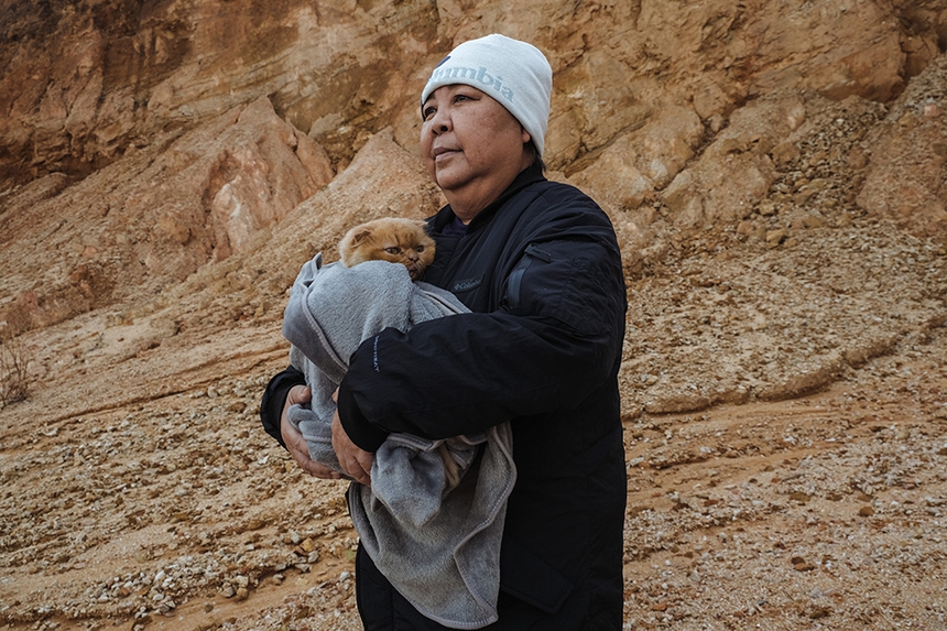 Giảng viên đại học U80 cùng con gái U40 lái xe vượt 1590km về Hà Nội ăn Tết - Ảnh 2.