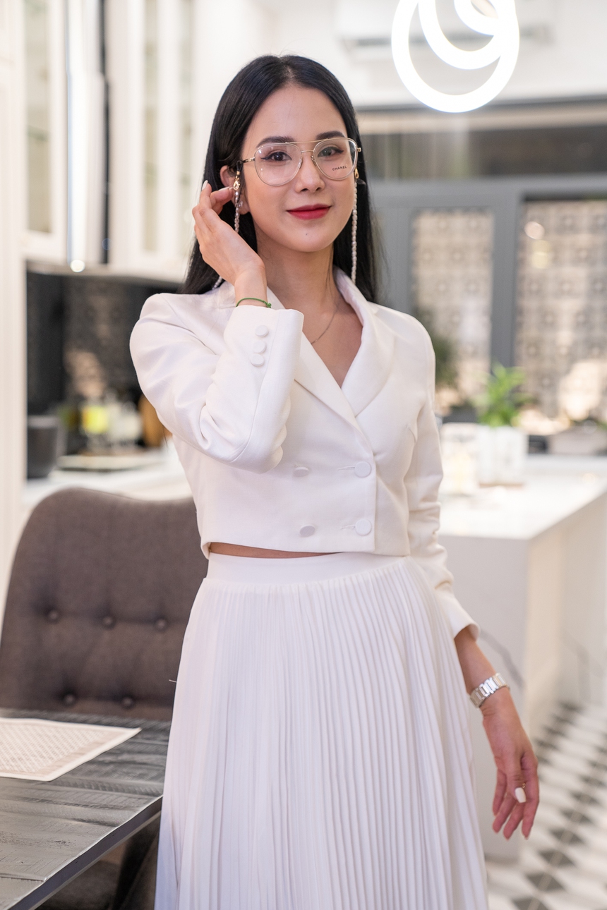 Diệp Lâm Anh được mẹ ruột tặng biệt thự 600m2 bề thế, mạnh tay chi 2 tỷ cải tạo lại và kết quả bất ngờ - Ảnh 2. Diệp Lâm Anh được mẹ ruột tặng biệt thự 600m2 bề thế, mạnh tay chi 2 tỷ cải tạo lại và kết quả bất ngờ - Ảnh 2.