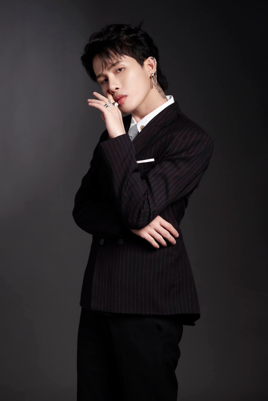 Jack rời công ty chủ quản sau 1 năm bùng nổ ồn ào tình ái, thái độ hiện tại ra sao?  - Ảnh 2.