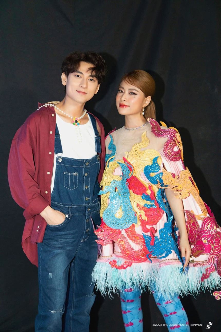 Nam ca sĩ 'đào hoa' nhất Vpop: Cứ hợp tác với ai là được đẩy thuyền, 'trùm cuối' gây bất ngờ! - Ảnh 8.