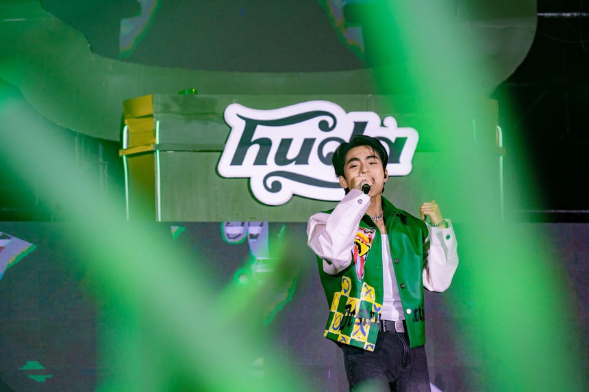 Isaac, Khắc Việt, Mono... cùng dàn line-up tên tuổi hội ngộ trong lễ hội Tết đặc biệt của Huda tại Quảng Bình - Ảnh 2. Isaac, Khắc Việt, Mono... cùng dàn line-up tên tuổi hội ngộ trong lễ hội Tết đặc biệt của Huda tại Quảng Bình - Ảnh 2.